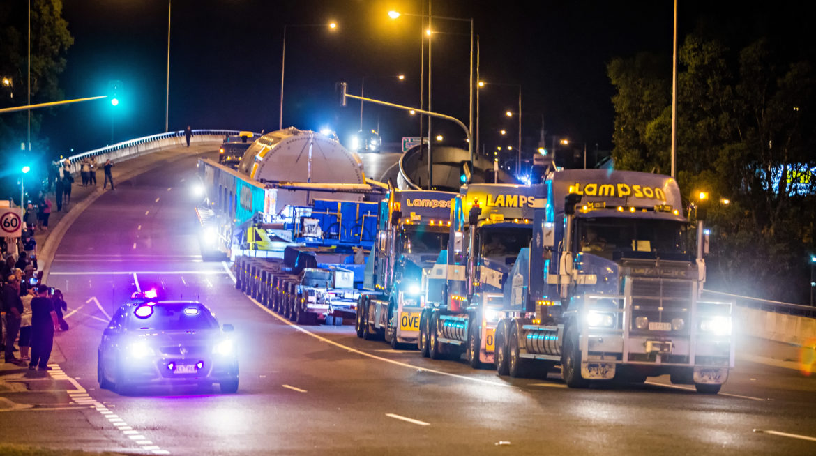 Large Load Dandenong - Lampson.
Lonsdale St at Town Hall and Heatherton Rd Bridge.